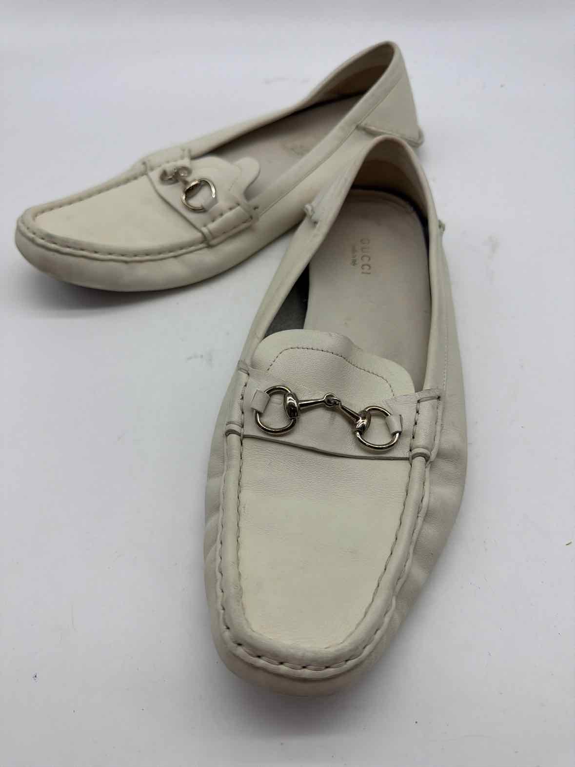 Pre-Owned Gucci White Size 39.5 drivers Flats | True Fashionistas.