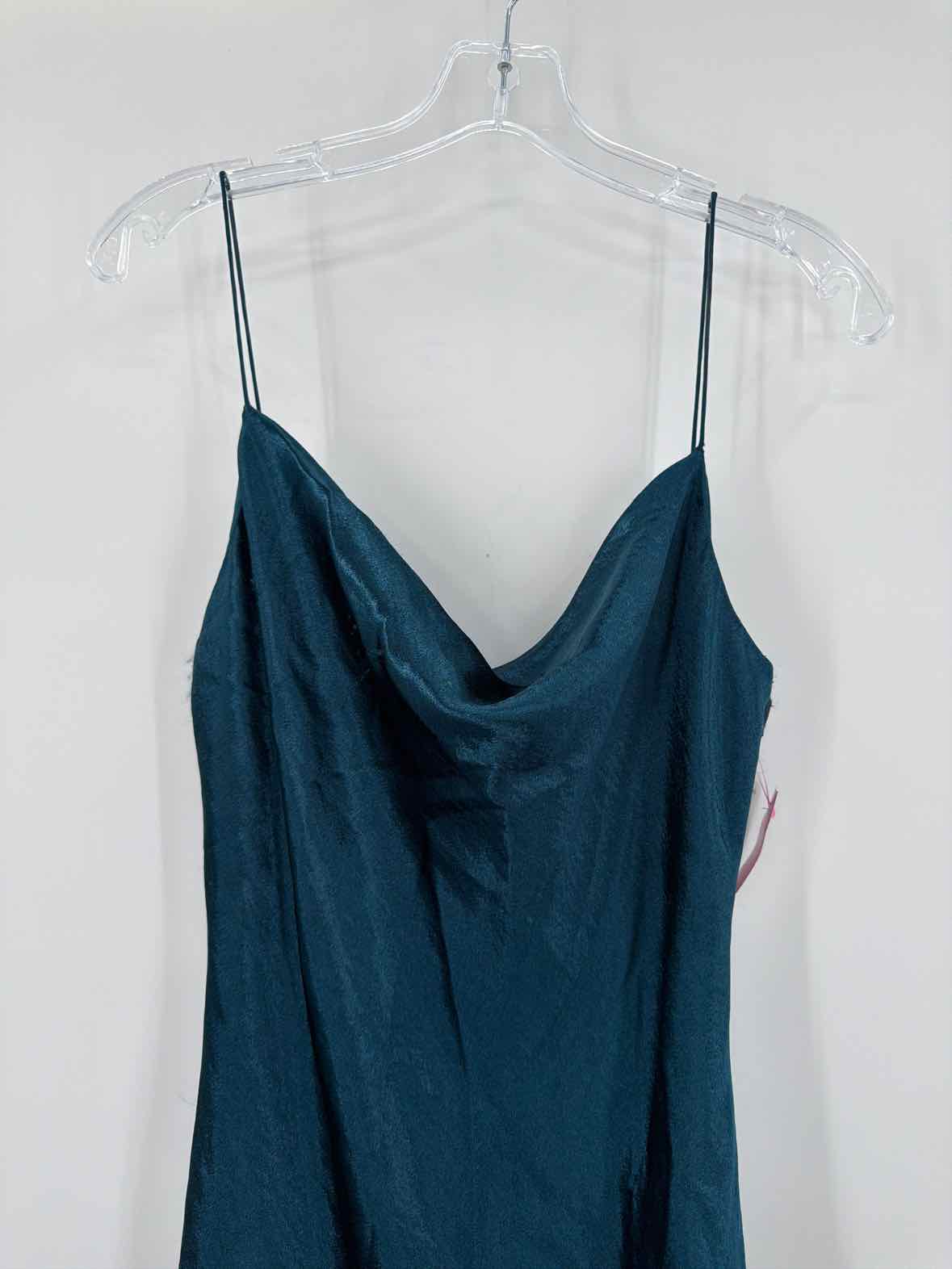 Pre-Owned Cinq a Sept Blue Size 12 Short Sleeveless Dress | True Fashionistas.