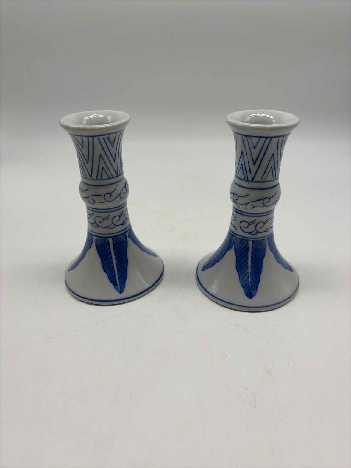 Set Of 2 Blue & White Tapered Candle Sticks | True Fashionistas.