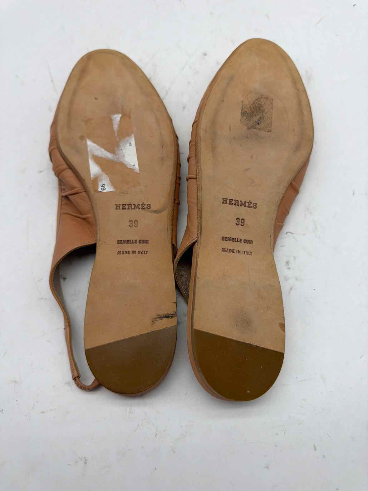 Pre-Owned Hermes Tan Size 9 Vintage Ribbon Ballerina Slingback Flats | True Fashionistas.