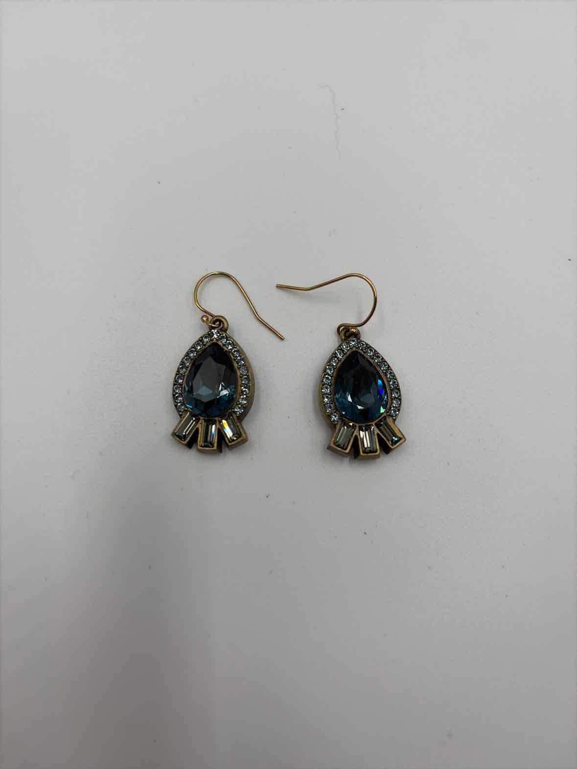 KR Designs Gold Rhinestone Pierced Drop Earrings | True Fashionistas.