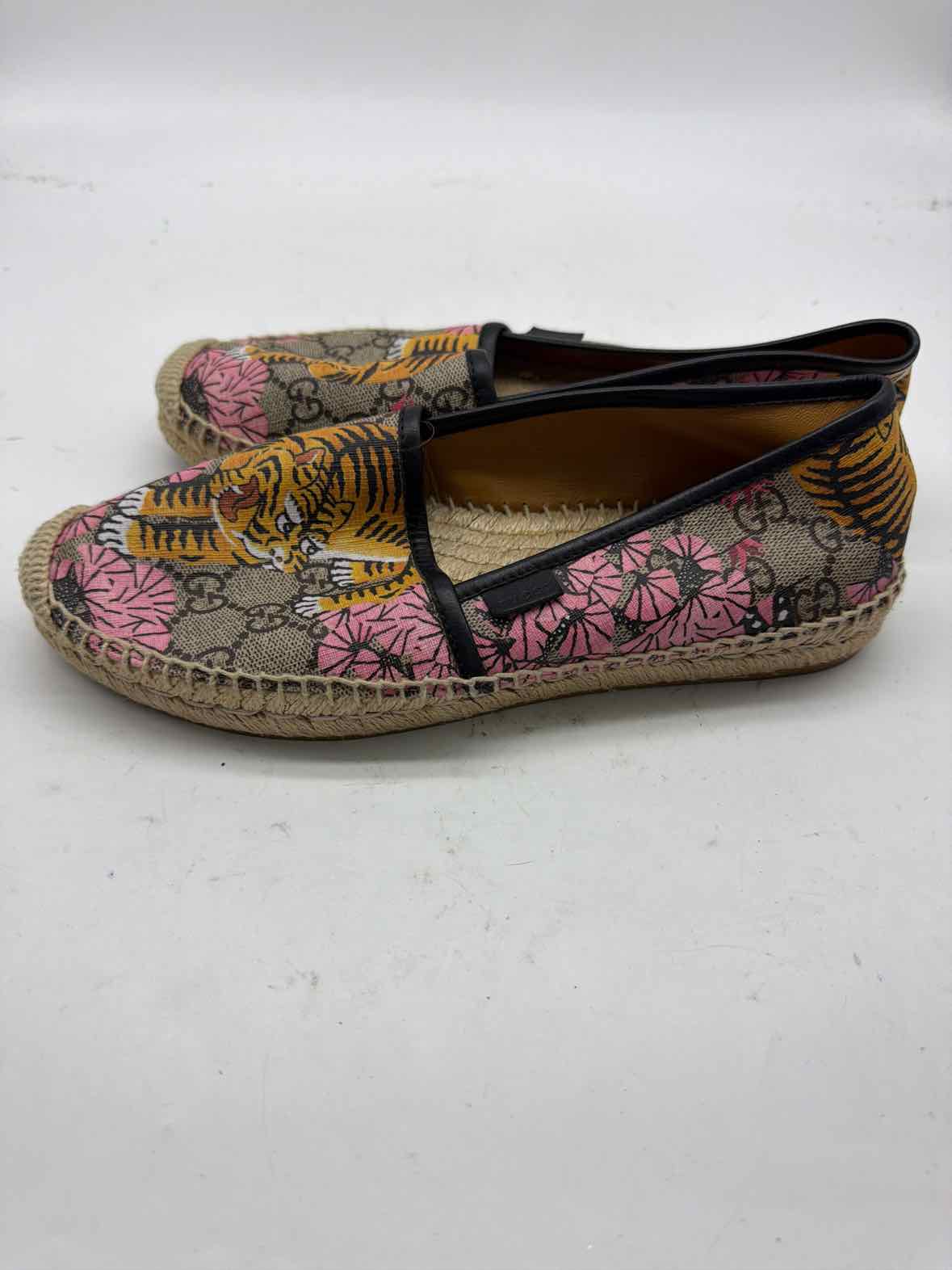 Pre-Owned Gucci Tan Size 8 Bengal Tiger Espadrilles Flats | True Fashionistas.
