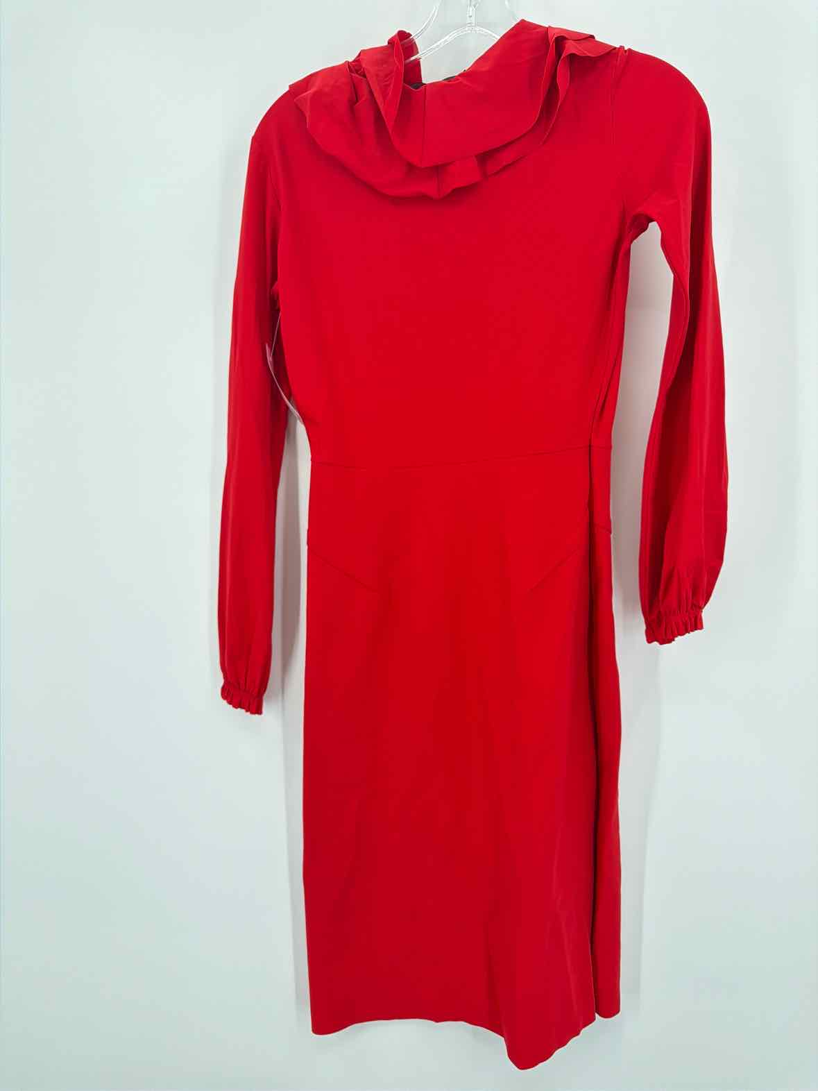 Pre-Owned La Petite Robe Chiara Boni Red Size 42/8 Short Long Sleeve Dress | True Fashionistas.