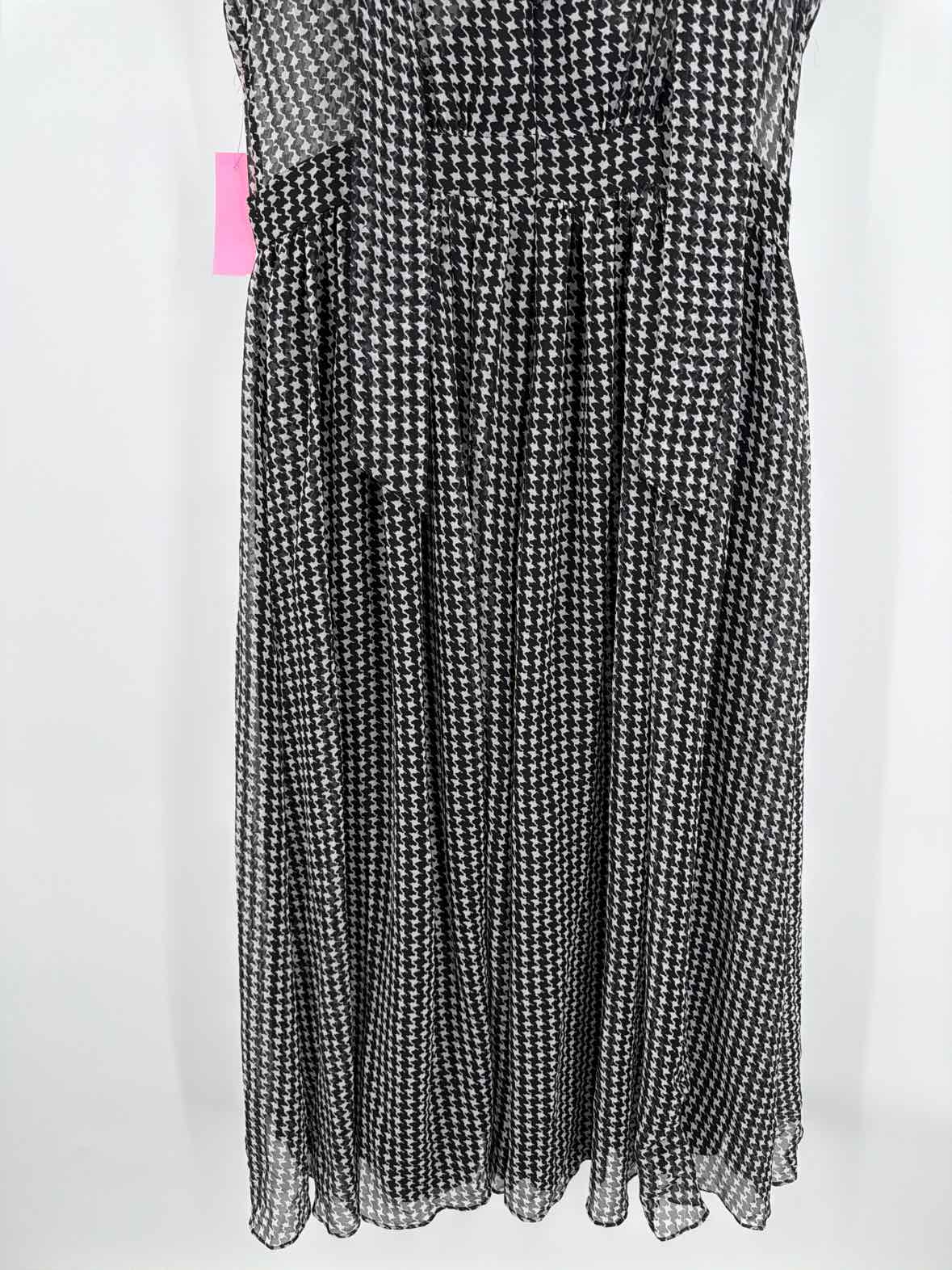 Pre-Owned Kate Spade Black Size 10 Long Sleeveless Dress | True Fashionistas.