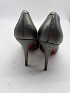 Pre-Owned Christian Louboutin Grey Size 40 Pump Heels | True Fashionistas.