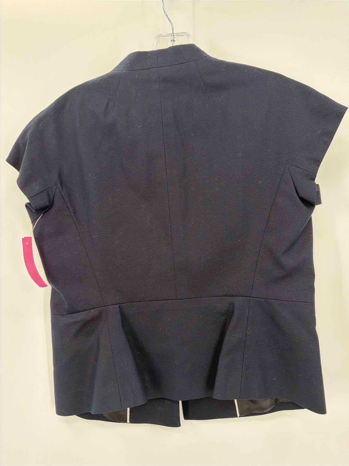 Pre-Owned Brooks Brothers Navy Size 6 Short Sleeve Blazer | True Fashionistas.