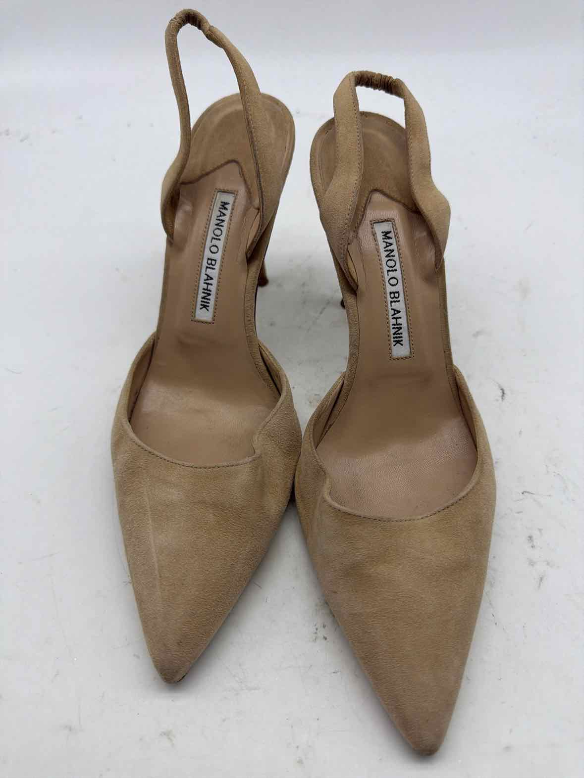 Pre-Owned Manolo Blahnik Tan Size 8.5 Slingback Heels | True Fashionistas.