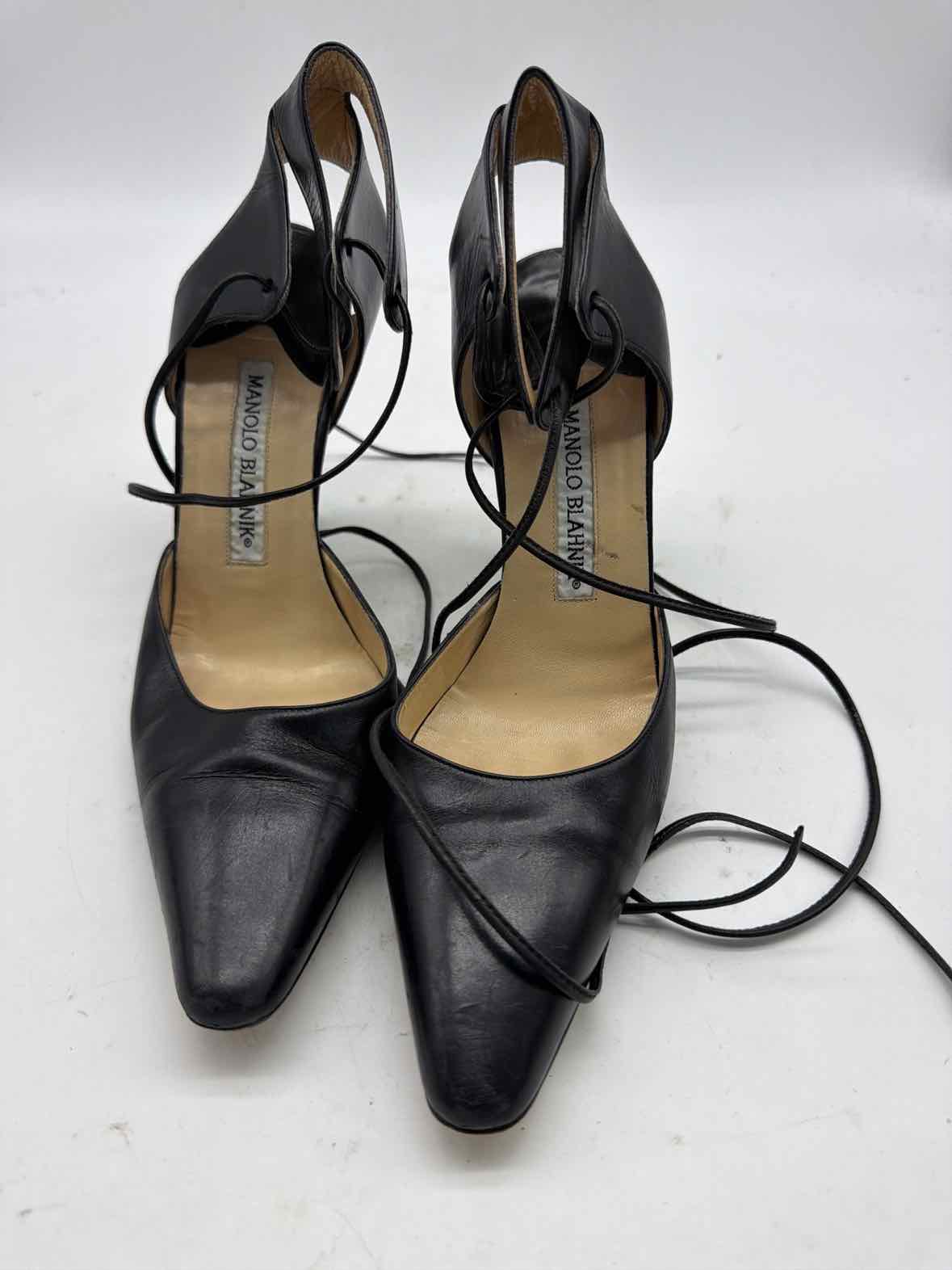 Pre-Owned Manolo Blahnik Black Size 35.5 Strappy Heels | True Fashionistas.