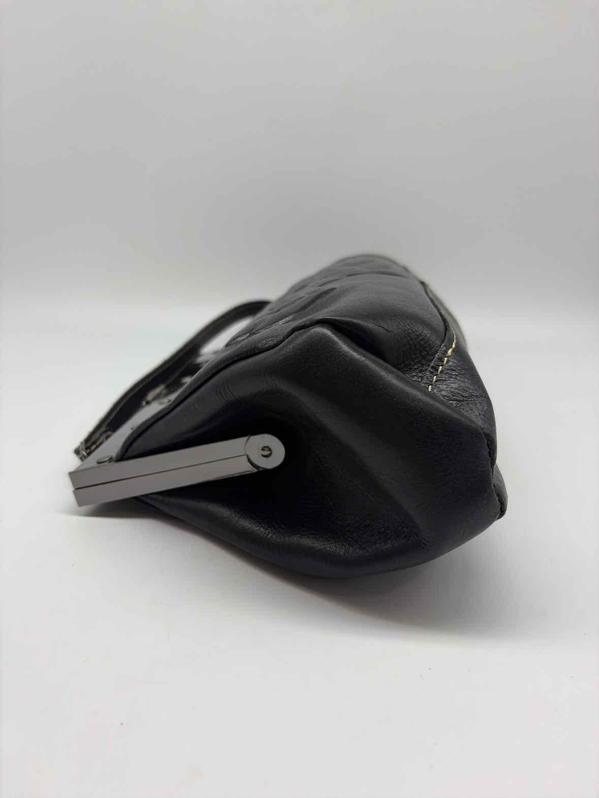 Pre-Owned Patricia Nash Black Small Handbag Small Handbag | True Fashionistas.