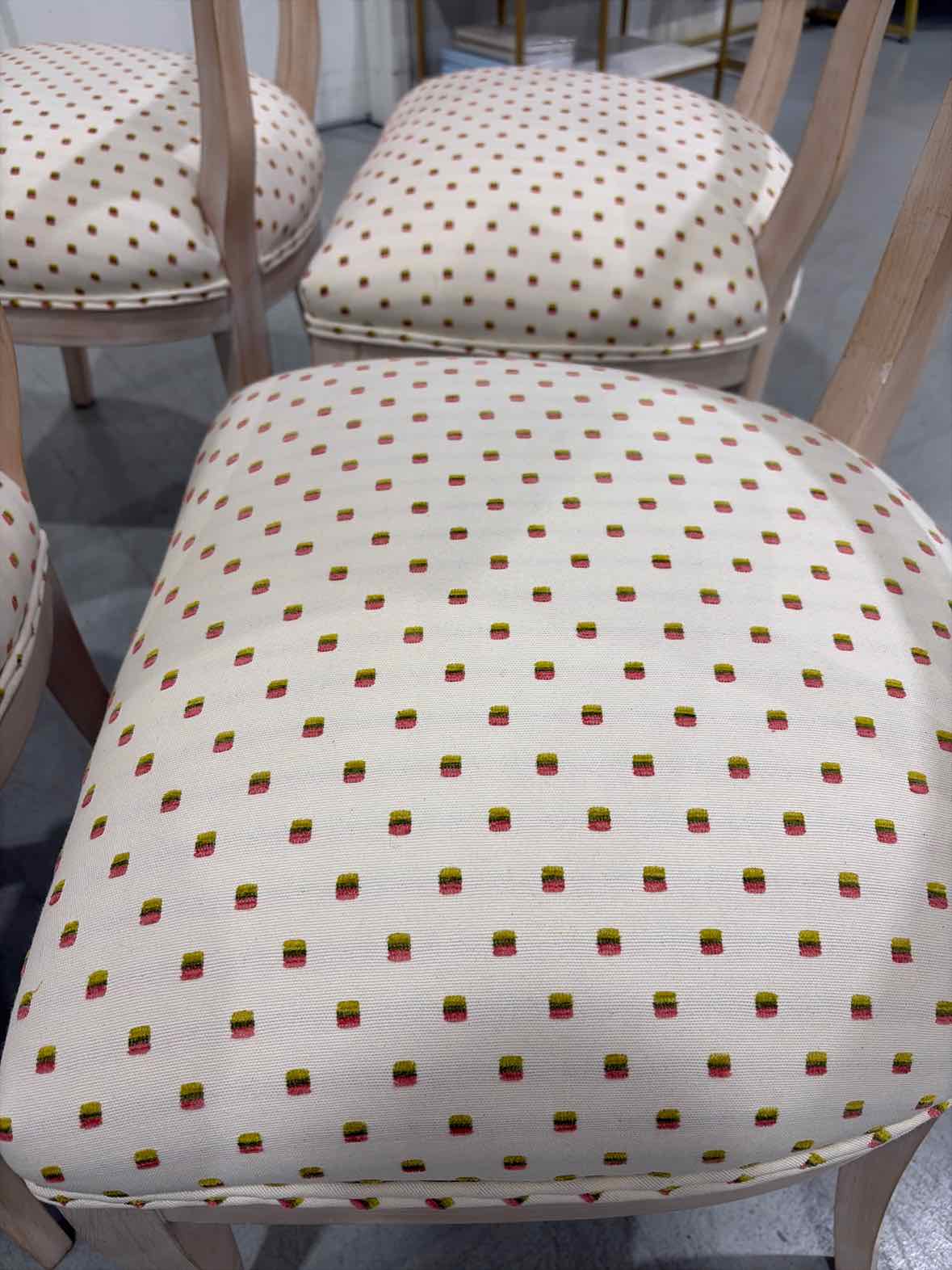 4 Wood  Dining Room Side Chairs | True Fashionistas.