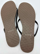 Pre-Owned Tkees Black Size 9 Thong Sandals | True Fashionistas.