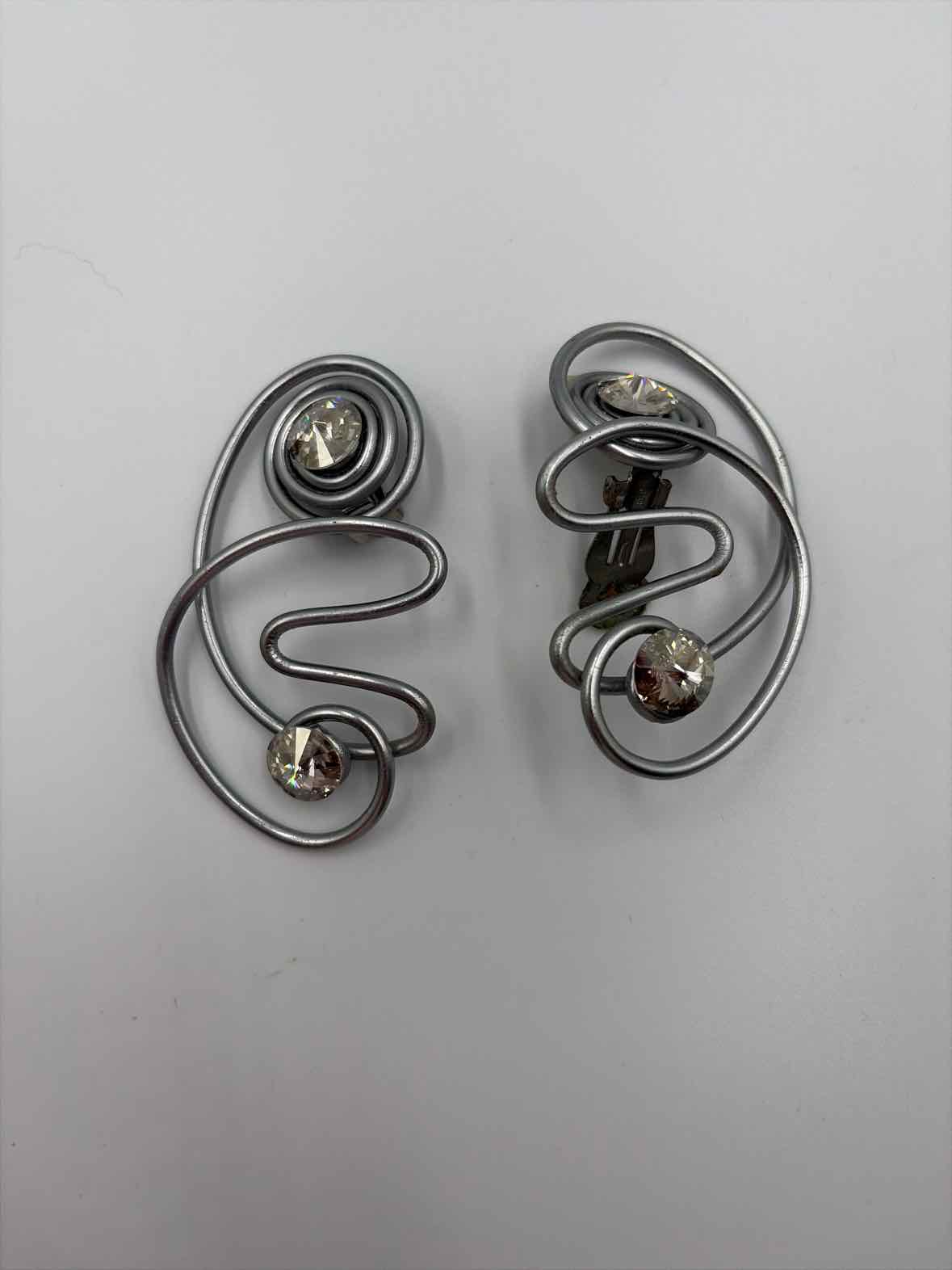 Jeff Lieb Silver clip Drop Earrings | True Fashionistas.