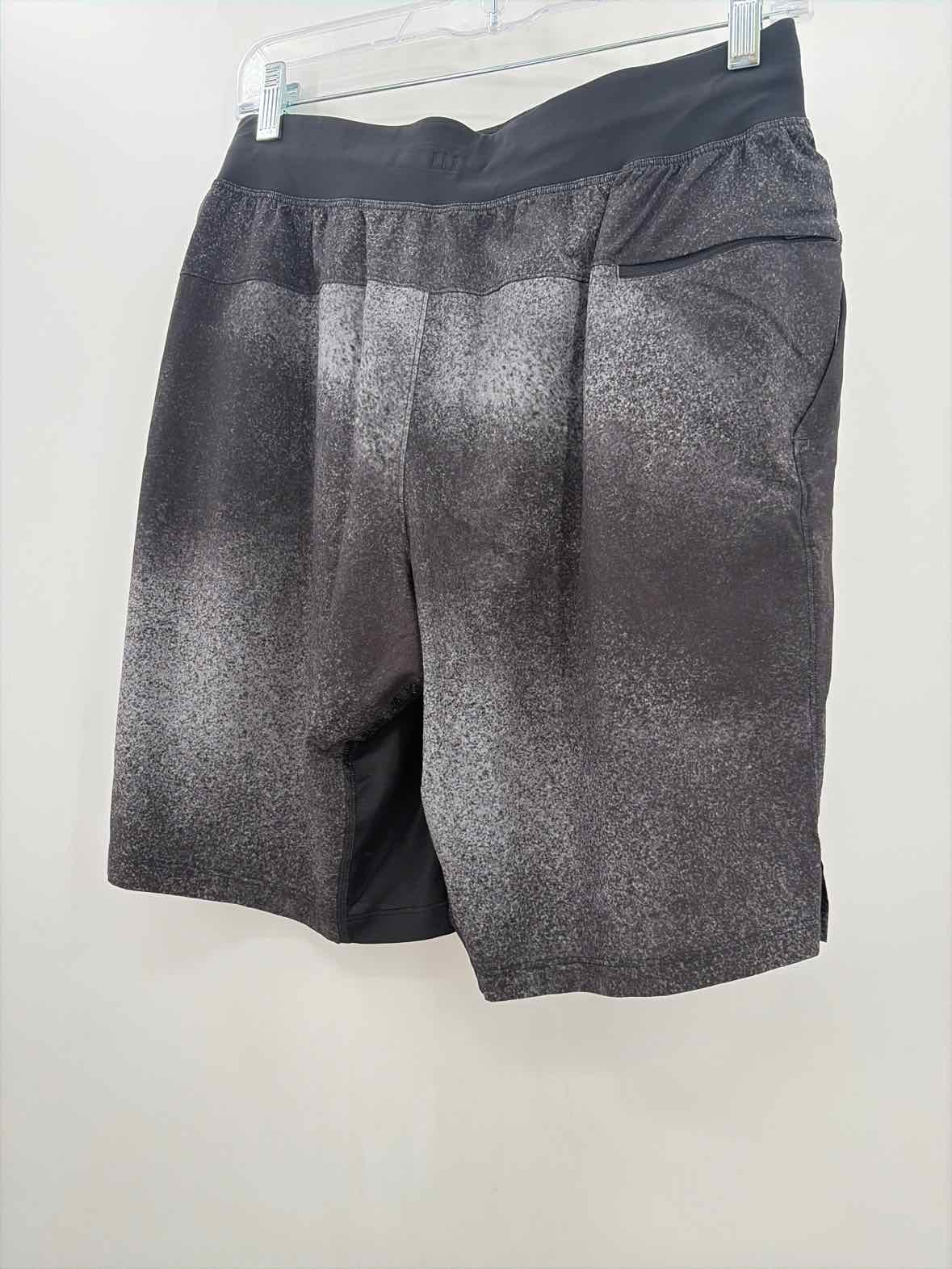 Lululemon Black Small Men's Athletic Shorts | True Fashionistas.