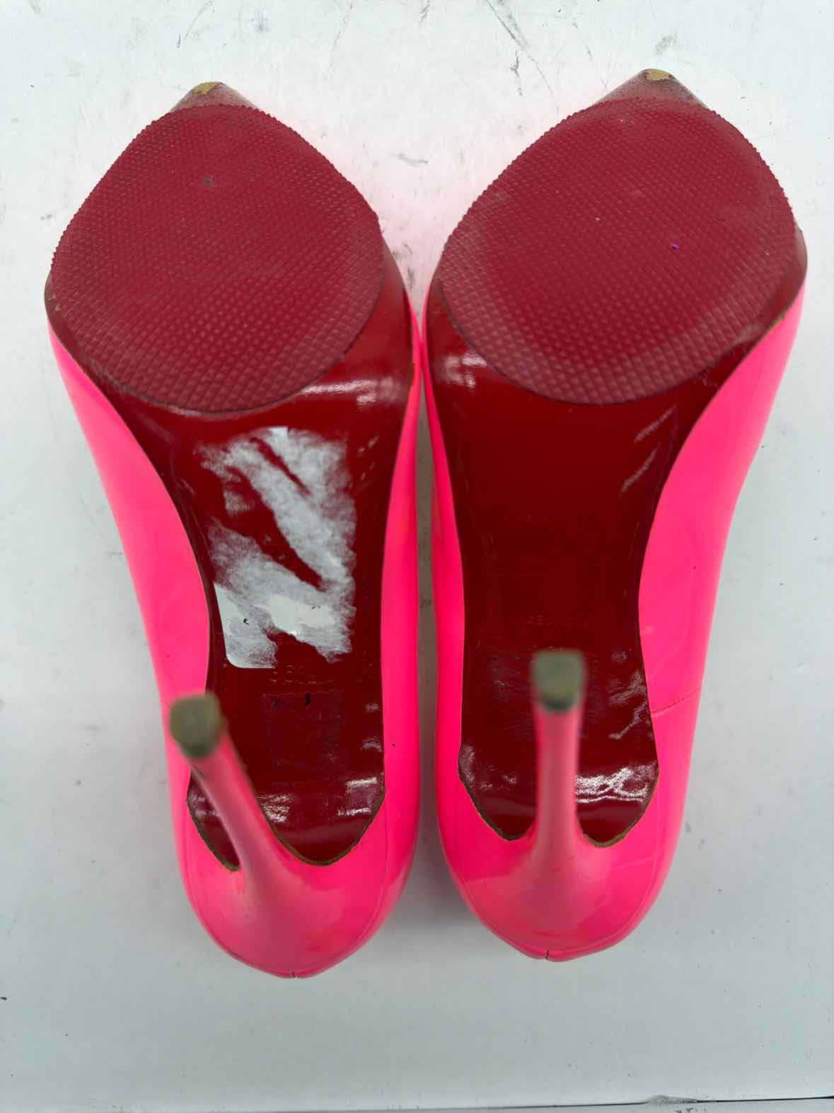 Pre-Owned Christian Louboutin Pink Size 36.5 Pump Heels | True Fashionistas.