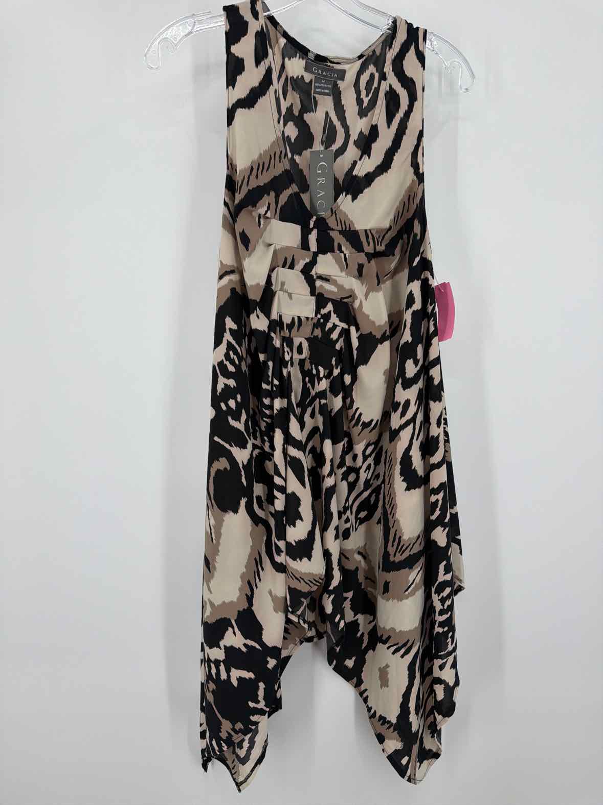 Pre-Owned Gracia Black Size Medium Tank Top | True Fashionistas.