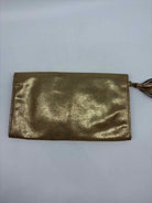 Pre-Owned Lilly Pulitzer Gold Clutch Clutch | True Fashionistas.