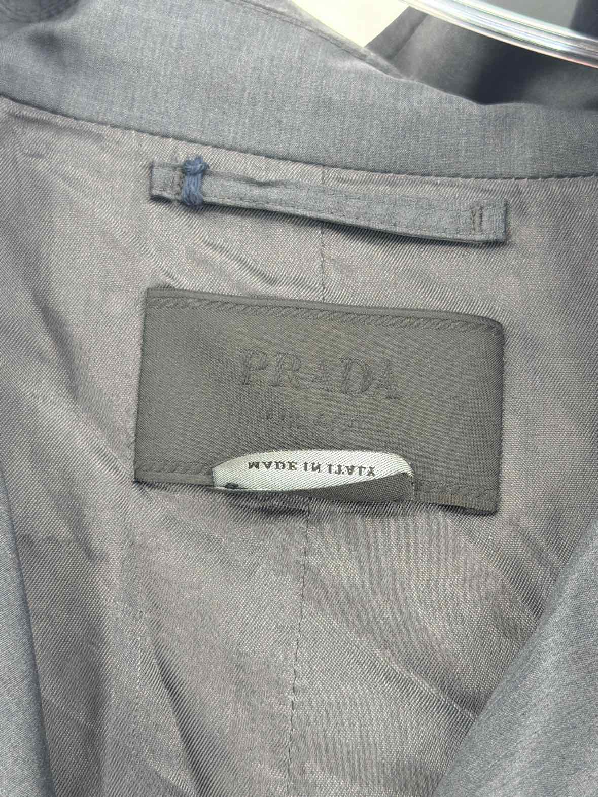 Pre-Owned Prada Grey Large Men's Jacket | True Fashionistas.