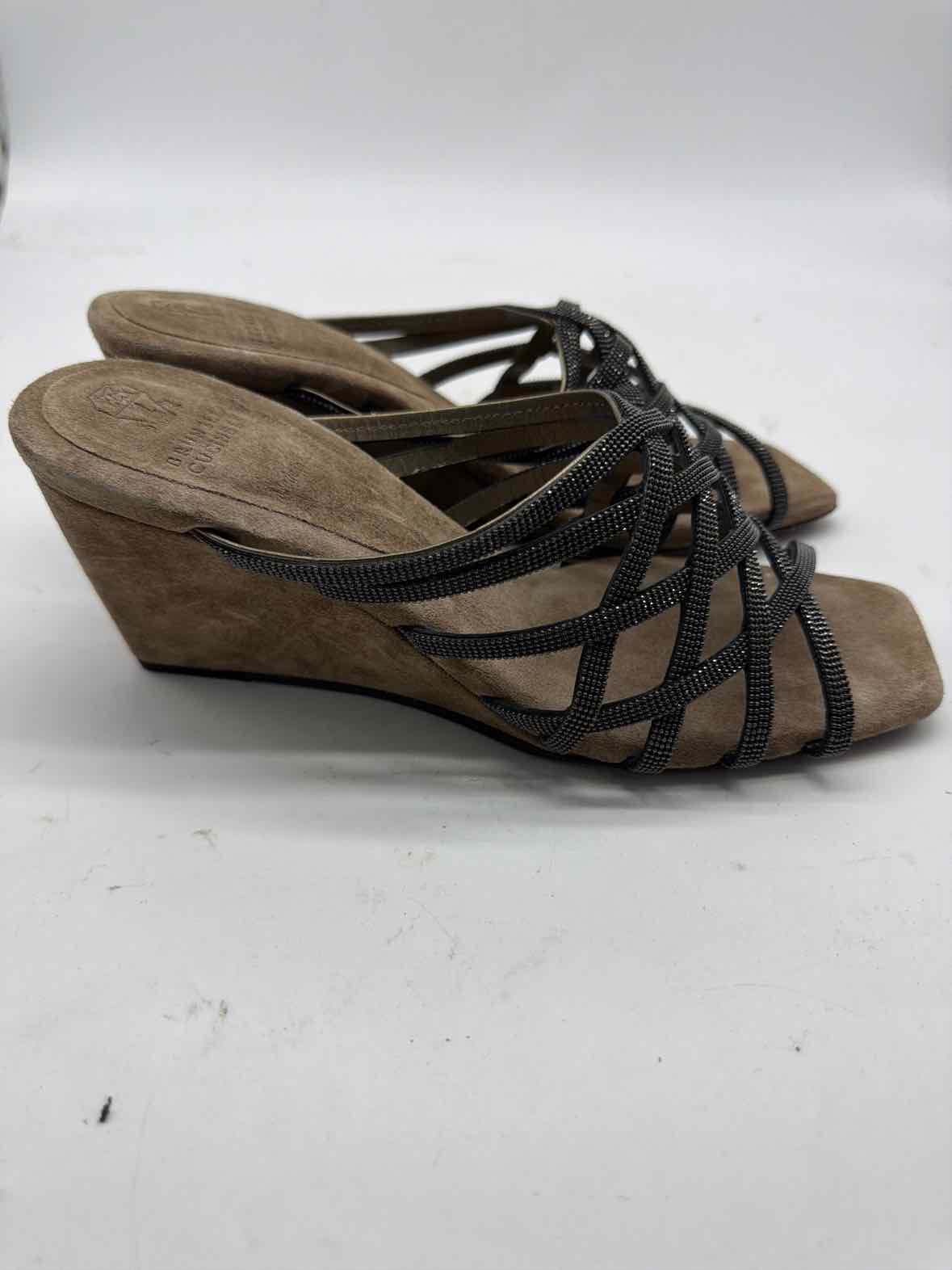 Pre-Owned Brunello Cucinelli Grey Size 37 Wedge Heels | True Fashionistas.
