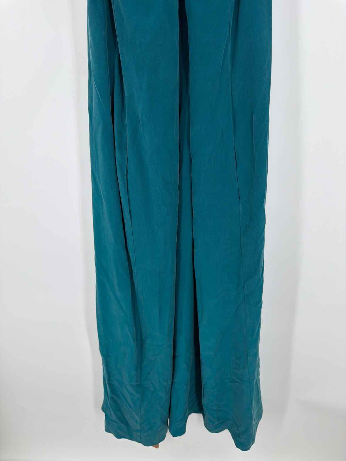 Pre-Owned The Eight Senses Blue Size Medium Long Sleeveless Dress | True Fashionistas.