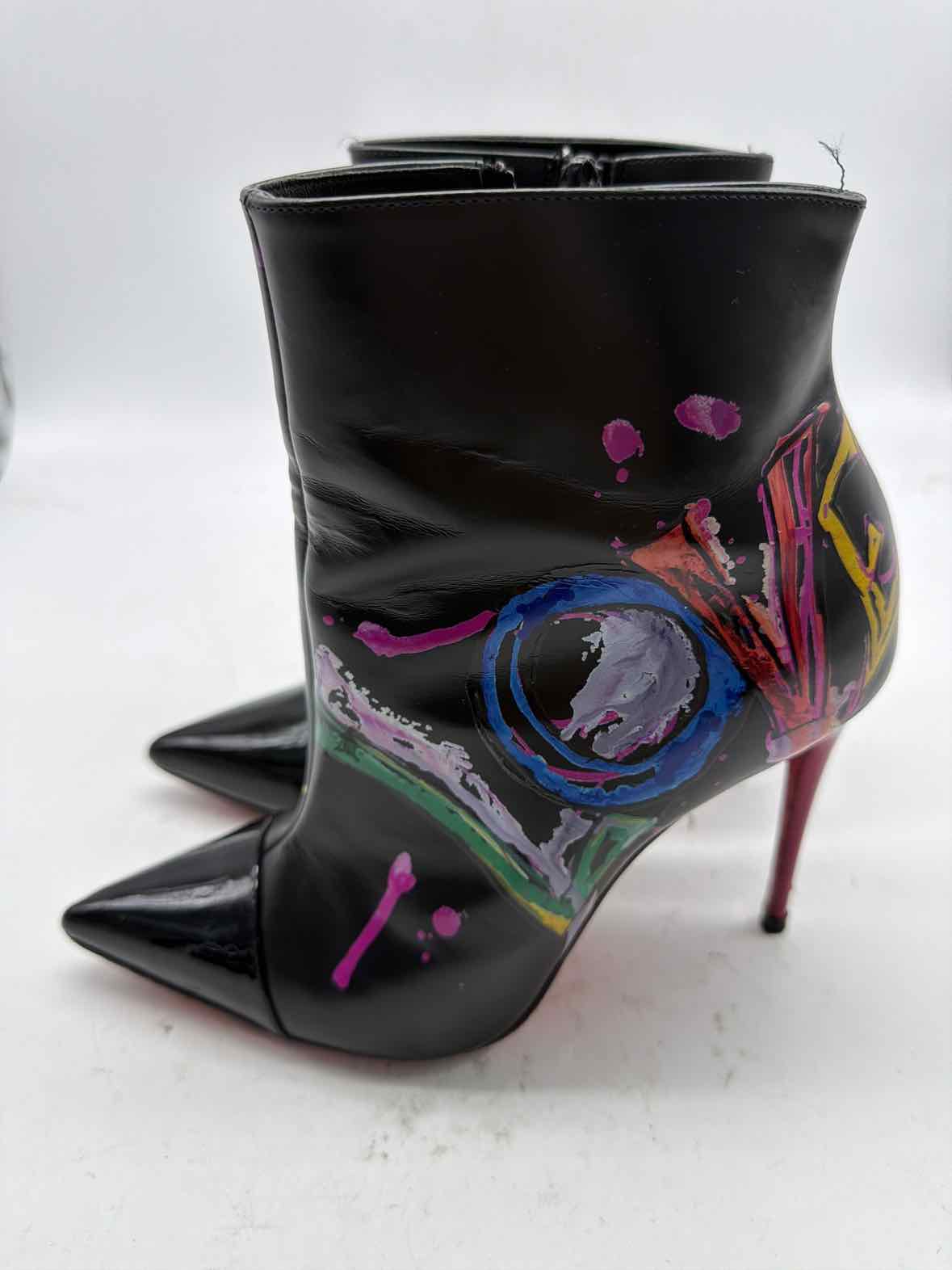 Pre-Owned Christian Louboutin Black Size 6.5 Ankle Boot Boots | True Fashionistas.