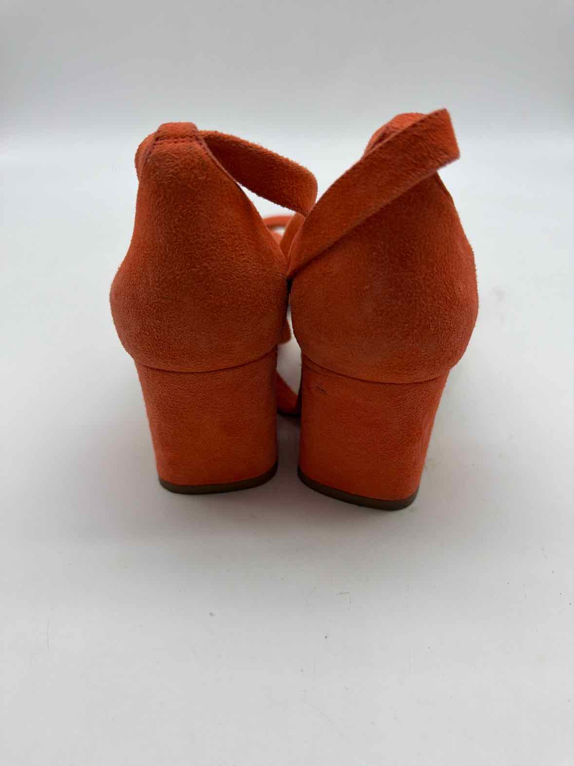 Pre-Owned Alexander Bernard Orange Size 38 Block Heels | True Fashionistas.