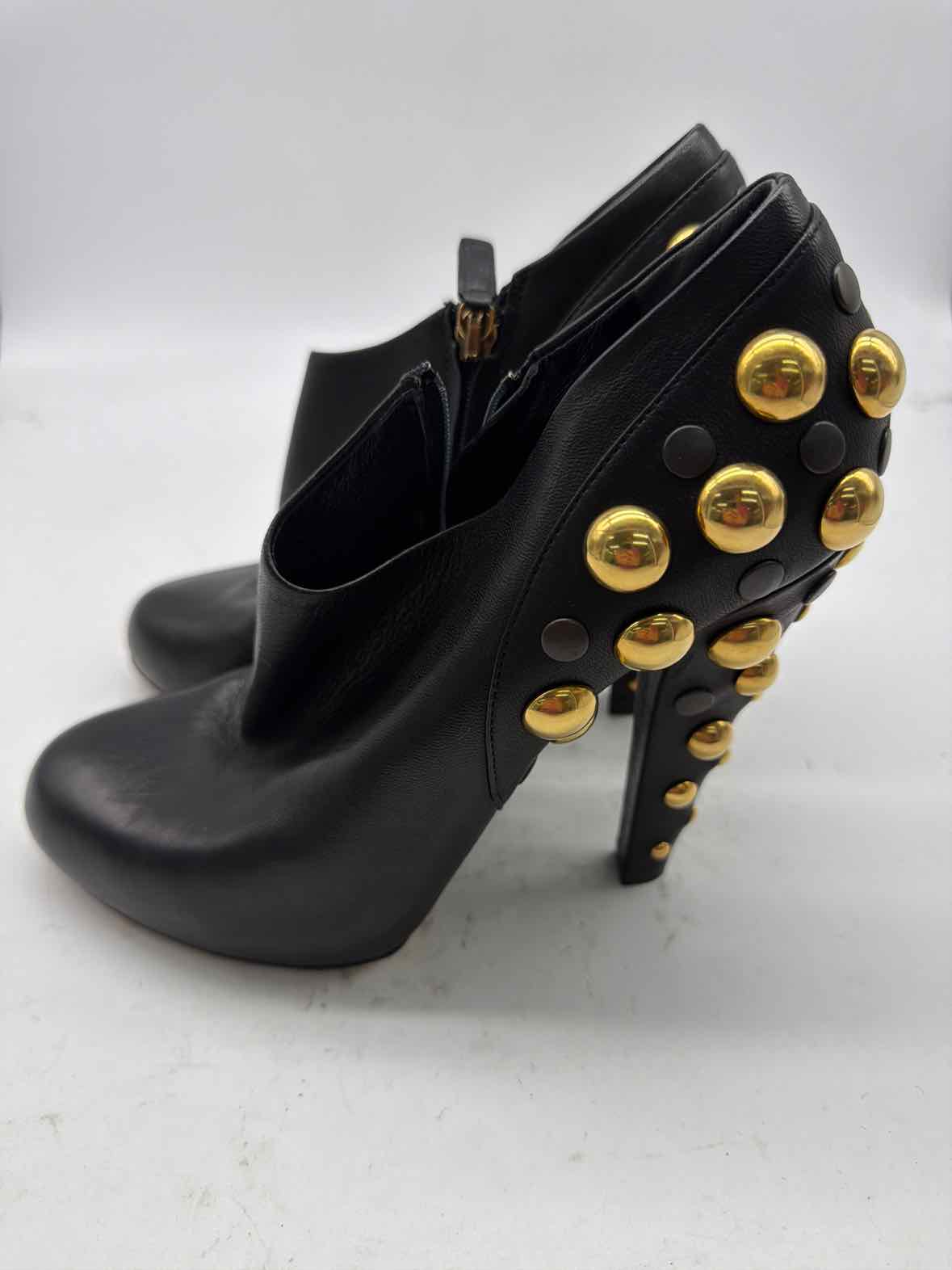 Pre-Owned Gucci Black Size 8.5 Leather Ankle Boots | True Fashionistas.