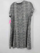 Pre-Owned J Mclaughlin Grey Size XL Short Short Sleeve Dress | True Fashionistas.