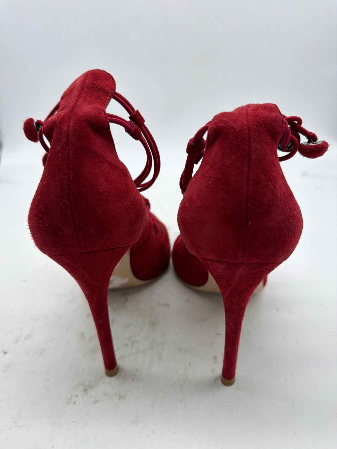 Pre-Owned Gianvito Rossi Red Size 7.5 Strappy Heels | True Fashionistas.