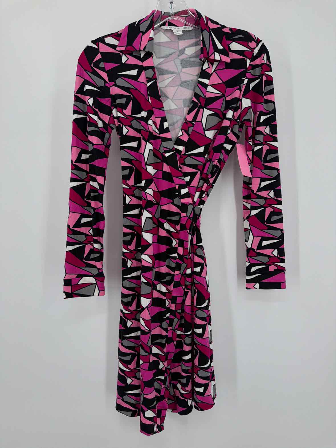 Pre-Owned Diane Von Furstenberg Purple Size 2 Wrap Short Long Sleeve Dress | True Fashionistas.
