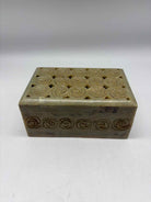 Rose Motif Green Box | True Fashionistas.