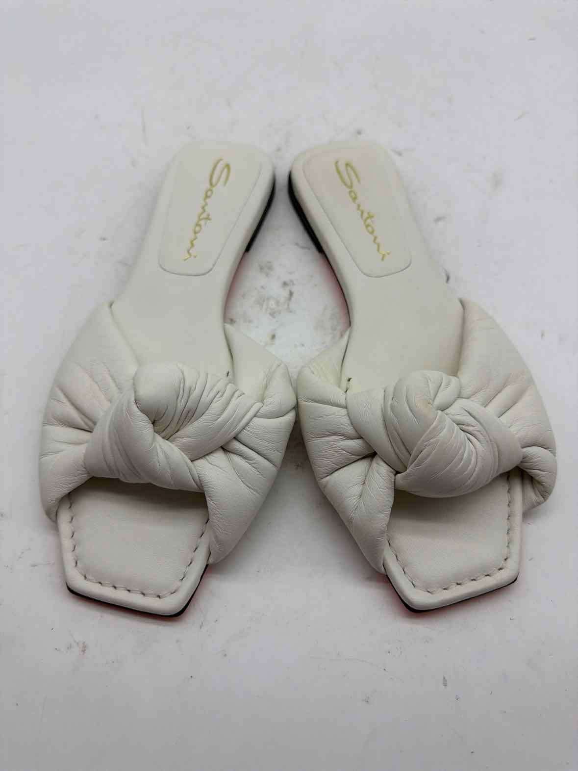 Pre-Owned Santorini White Size 6.5 Mule Sandals | True Fashionistas.