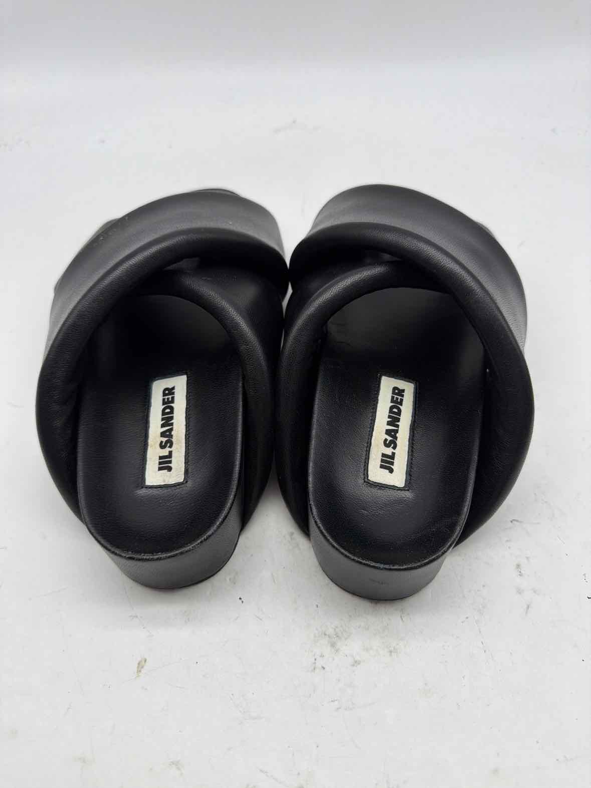 Pre-Owned Jill Stuart Black Size 6 Mule Sandals | True Fashionistas.