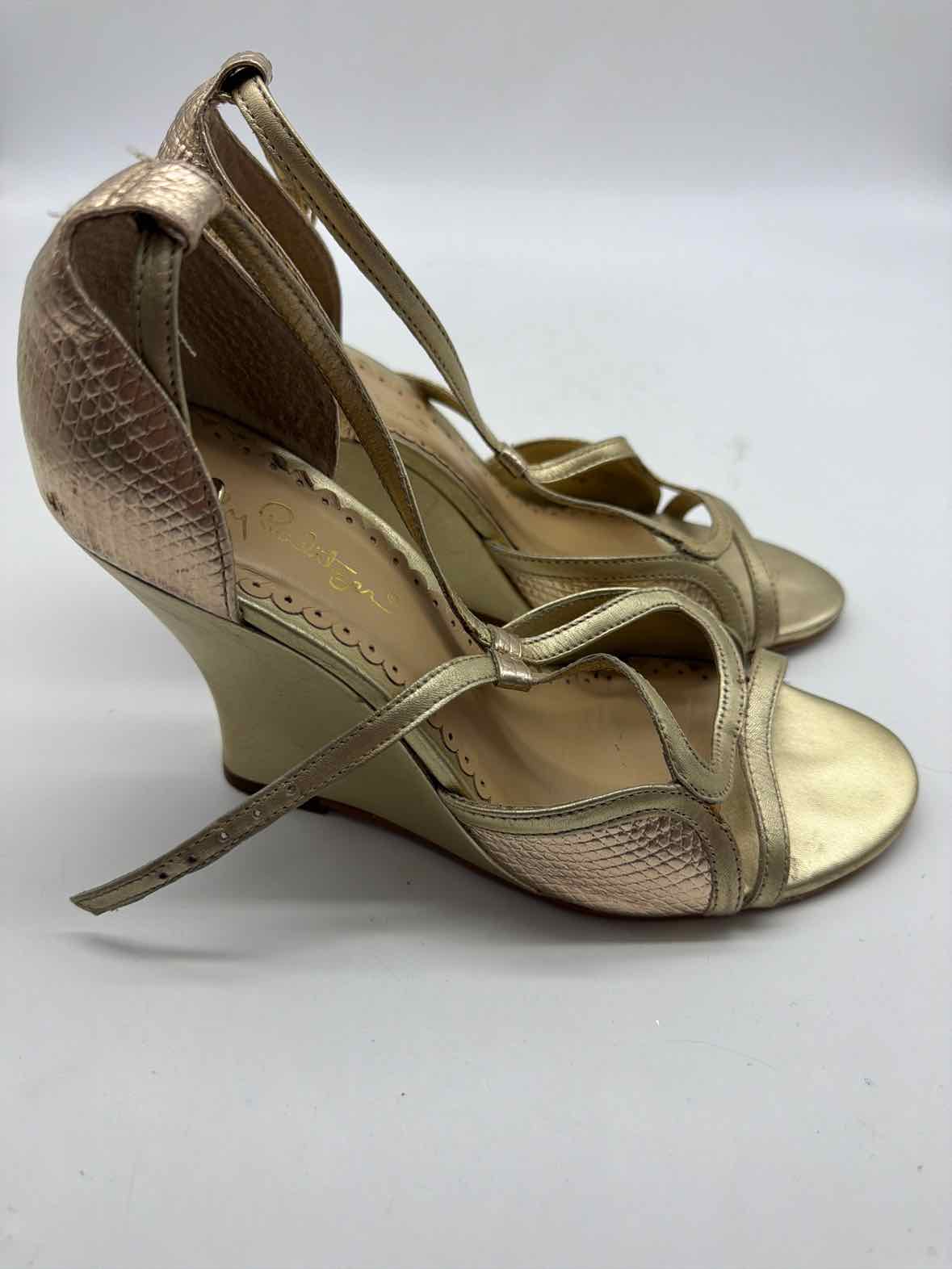 Pre-Owned Lilly Pulitzer Gold Size 6 Wedge Heels | True Fashionistas.