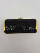 Pre-Owned Judith Leiber Black Clutch Clutch | True Fashionistas.