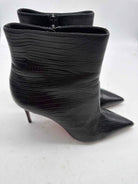 Pre-Owned Christian Louboutin Black Size 9.5 Leather Ankle Boot Boots | True Fashionistas.