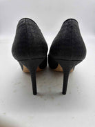 Pre-Owned Jimmy Choo Black Size 7 Pump Heels | True Fashionistas.