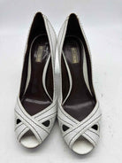 Pre-Owned Zara White Size 9 Peep Toe Heels | True Fashionistas.