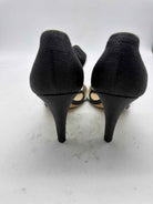 Pre-Owned Oscar de la Renta Black Size 37.5 Ankle Strap Heels | True Fashionistas.