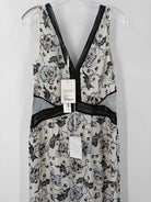 Pre-Owned Self Portrait White Size 8 Long Sleeveless Dress | True Fashionistas.