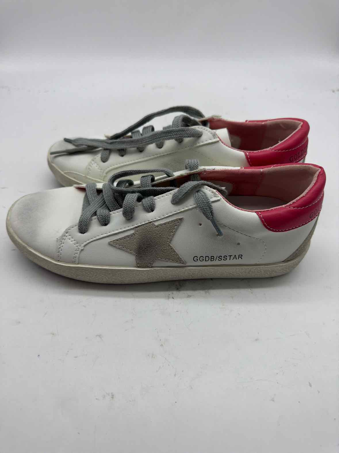 Pre-Owned Golden Goose White Size 9 Fashion Sneaker Athletic Shoes | True Fashionistas.