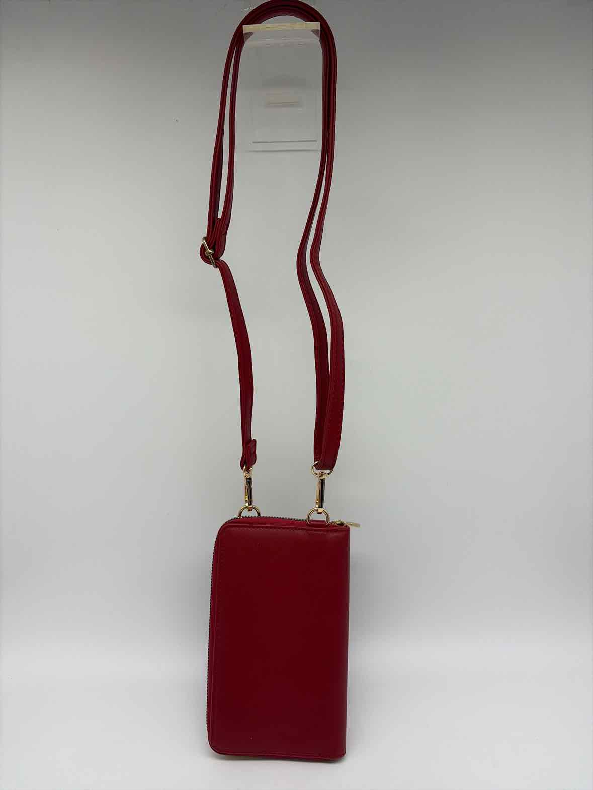 Pre-Owned Montana West Red Crossbody Crossbody | True Fashionistas.