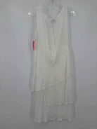 Pre-Owned Click White Size Medium Short Sleeveless Dress | True Fashionistas.