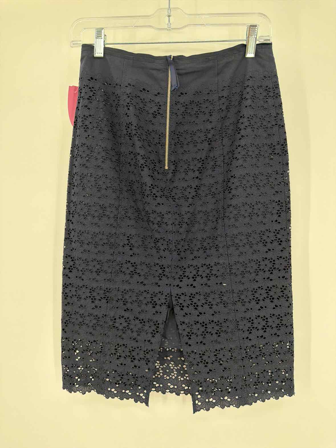 Pre-Owned Nina Ricci Navy Size 36 Eyelet Pencil Skirt | True Fashionistas.