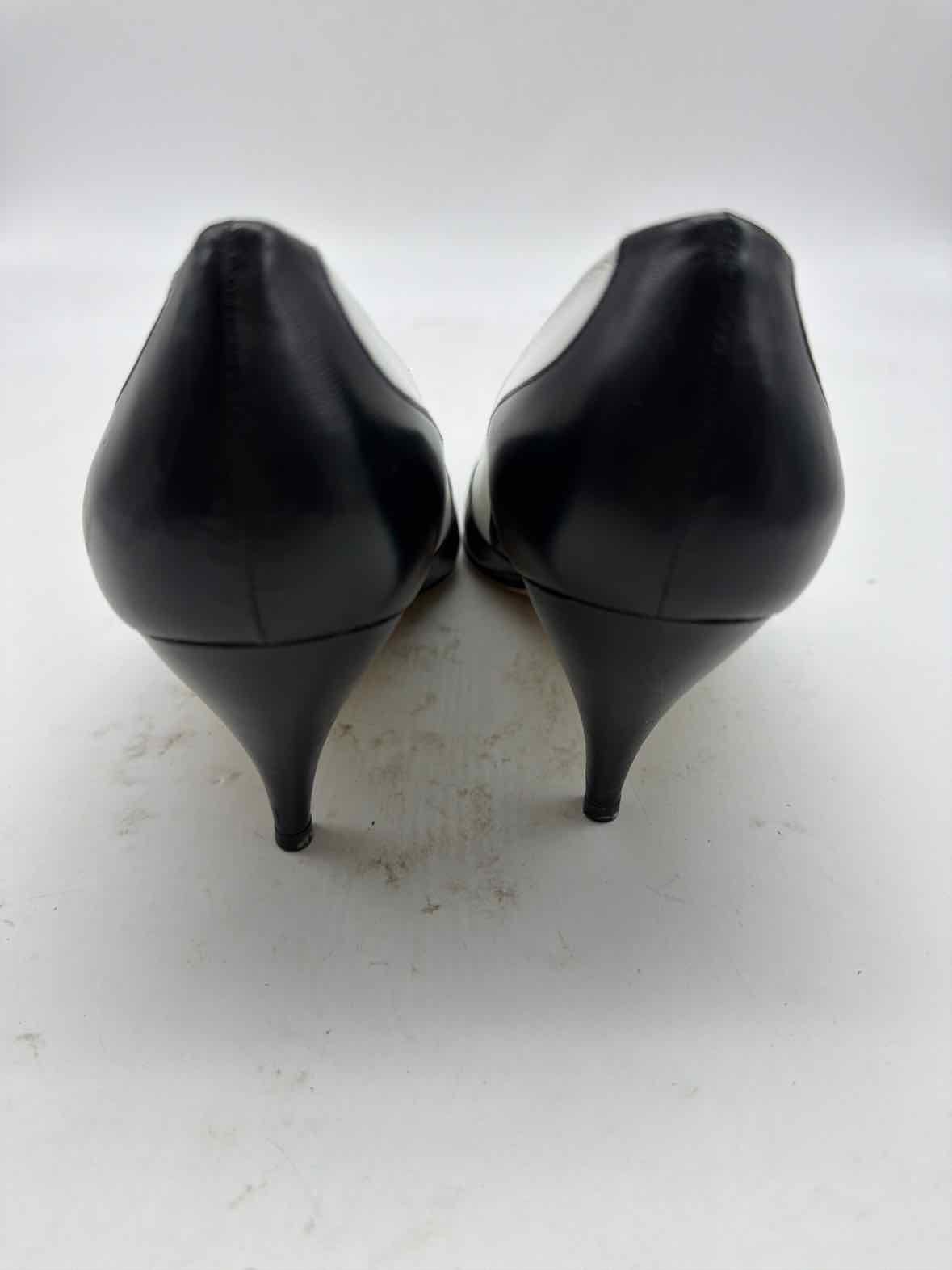 Pre-Owned Gucci White Size 7 Vintage Heels | True Fashionistas.