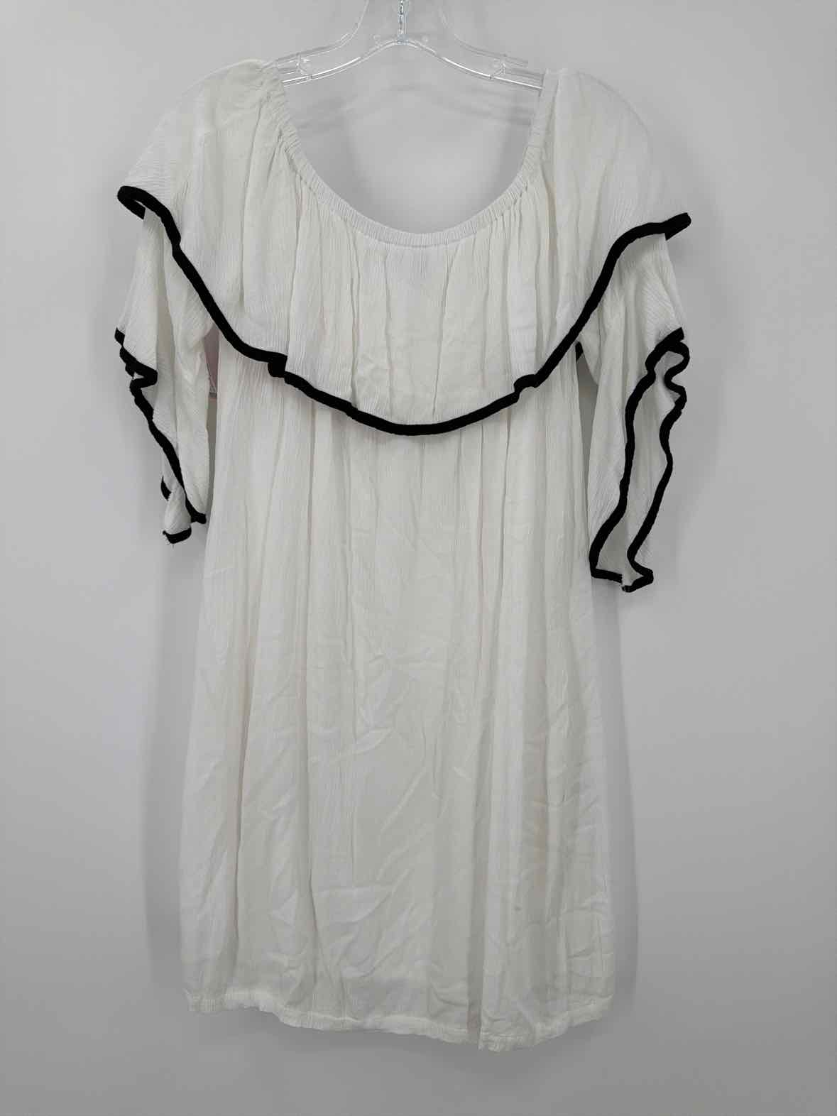 Pre-Owned New York & Co White Size Medium Short Short Sleeve Dress | True Fashionistas.