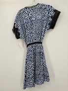 Pre-Owned Oscar de la Renta Pink Label Blue Size Small Robe | True Fashionistas.