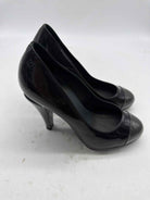 Pre-Owned Chanel Black Size 7 Patent Leather Pump Heels | True Fashionistas.