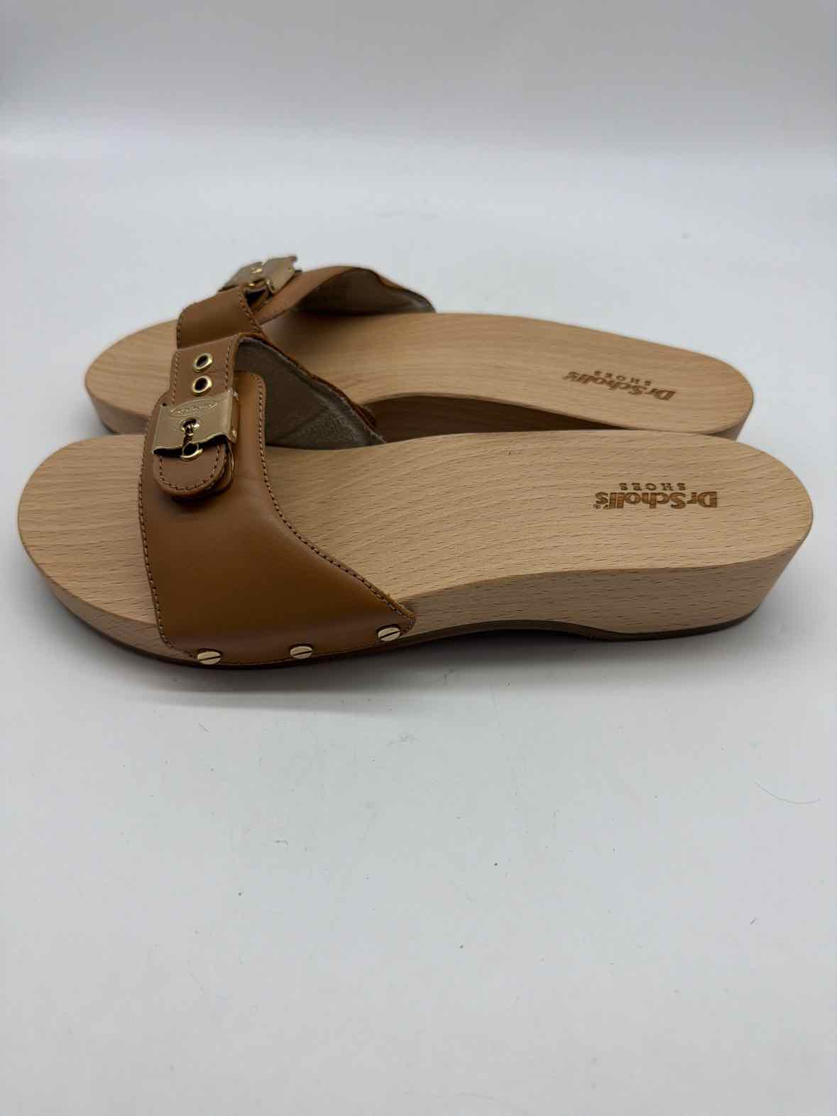 Pre-Owned Dr Scholls Tan Size 9 Wood Sandals | True Fashionistas.