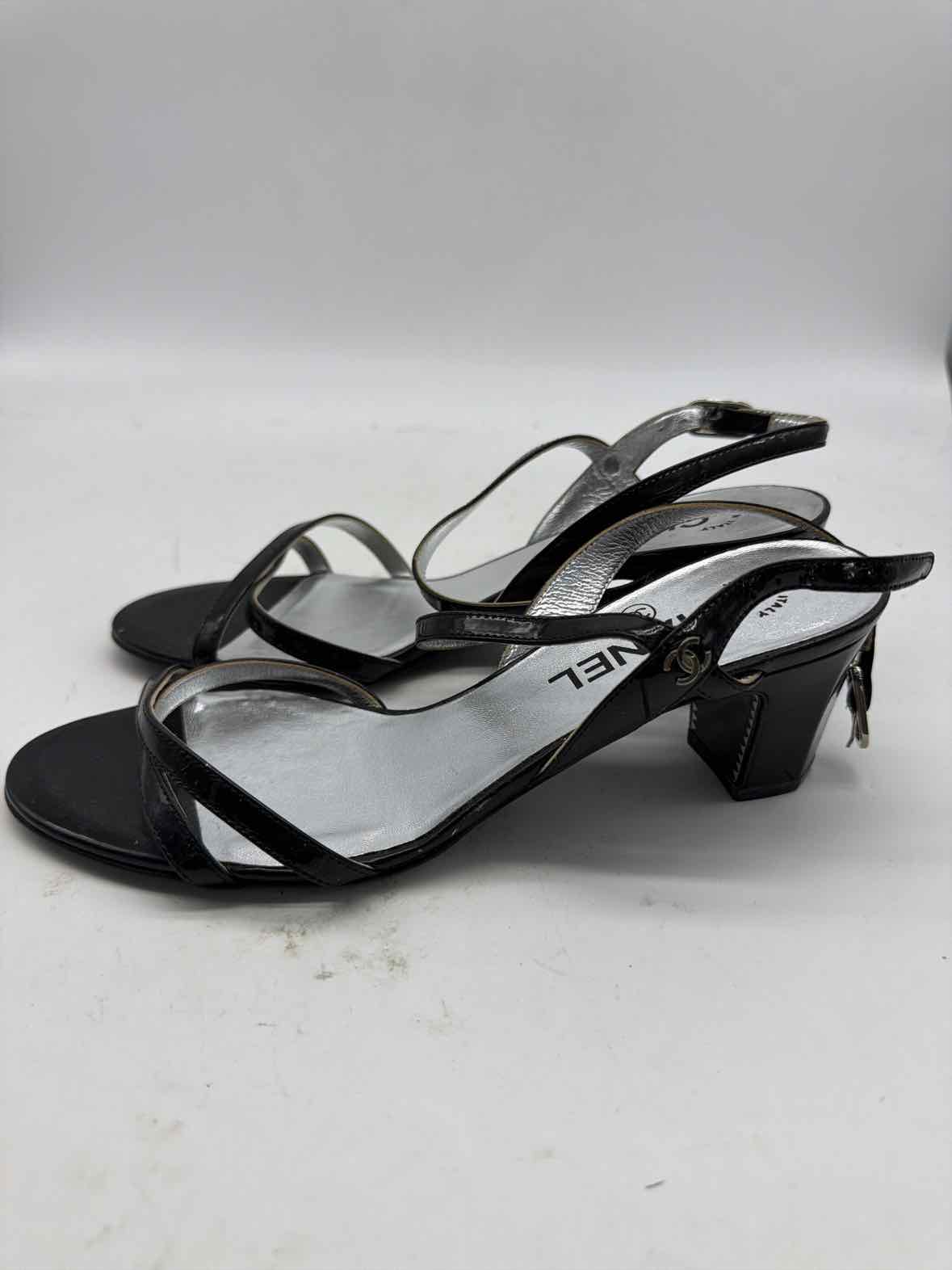Pre-Owned Chanel Black Size 6.5 Slingback Heels | True Fashionistas.