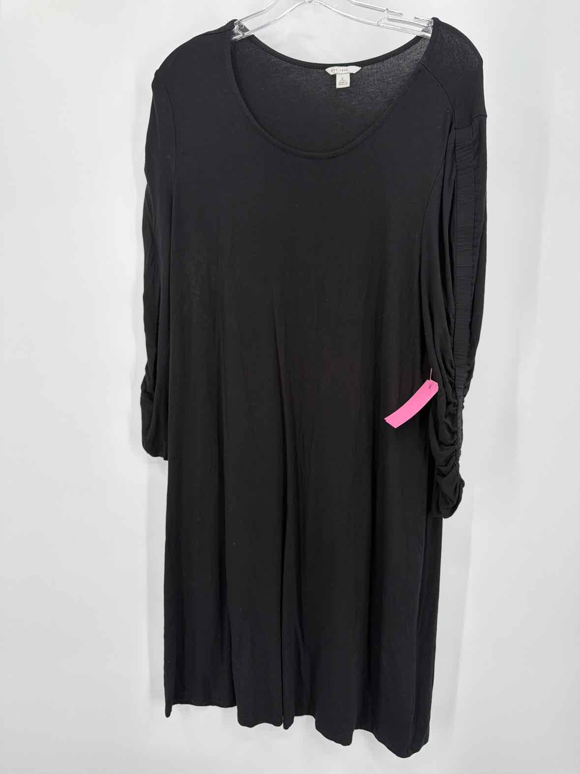 Pre-Owned Est. 1946 Black Size Large Short Long Sleeve Dress | True Fashionistas.